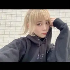 SCANDAL her ブラック　黒　パーカー　Mサイズ