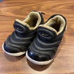 NIKE ナイキ　スニーカー　15cm  ダイナモフリー　黒　スリッポン　ベビー
