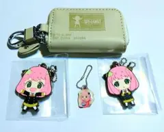 SPY×FAMILYのアーニャのキーケース&ストラップ&キーチェーン (4点)