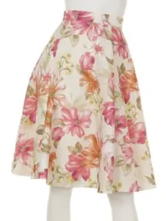 リランドチュール　大花プリントスカート