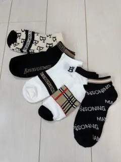 <レディース> クルーソックス 5足セット ロゴ・チェック柄　新品未使用　①のサムネイル