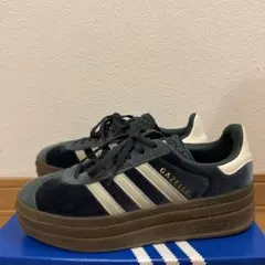 adidas Gazelle Bold 厚底スニーカー