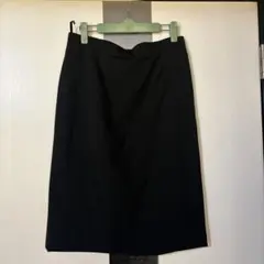 新品未使用　UNIQLO ブラック タイトスカート 73