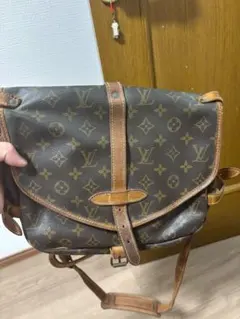 Louis Vuitton モノグラム ショルダーバッグソミュール30