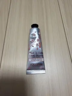 【新品】ロクシタン　ソフトハンドクリーム　チェリーブロッサム　30ml