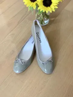 値下げしましたrepetto .レペット　エナメルバレエシューズ
