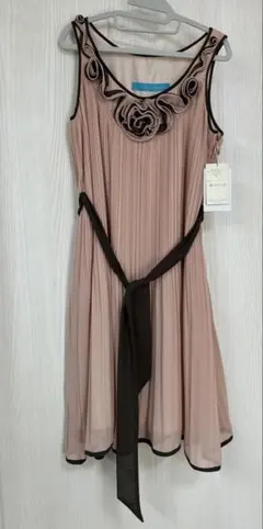 商品未使用　パーティドレスDaryl Diamond（AIMER姉妹ブランド）