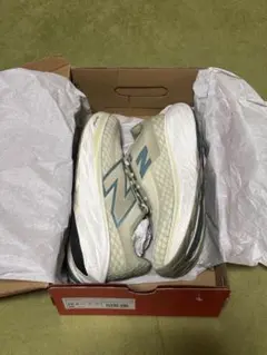New Balance Fresh Foam 1080 ランニングシューズのサムネイル