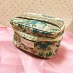 ケイタマルヤマ　クリニーク ポーチ