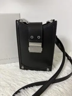 Charles&keith Winslet ウィンスレット ベルトフォーンポーチ