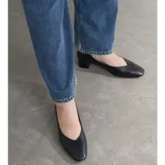 ルタロン 4cmスクエアVカットパンプス