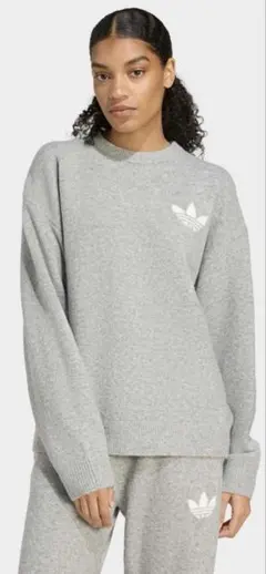 アディダスニットトップス