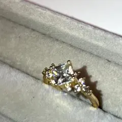 遺品整理品 ダイヤモンド?ストーン リング ゴールド金カラー 13号