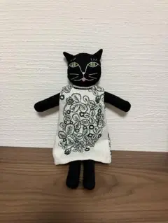 ミナペルホネン　ハンドメイド　黒猫