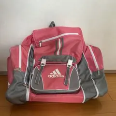 adidas ピンク グレー リュック　修学旅行にお勧め