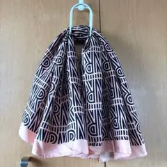 Nina Ricci 大判シルクスカーフ ピンク×ブラック ヴィンテージのサムネイル