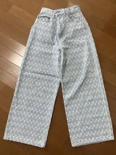 NICE CLAUPライトブルー パターン入り カジュアルパンツ Sサイズ