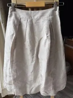 BALLSEY＊シルク100%＊フレアスカート＊ベージュ＊36サイズ(S〜M)のサムネイル