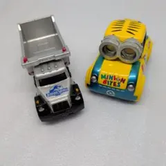 USJ 限定 トミカ【新品未使用】4点セット USJ限定 トミカ ミニオンカーをSUBARU WRX STI VABに飾ってみ