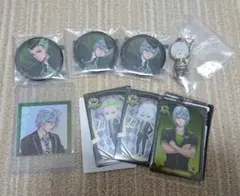 ツイステ シルバー セベク 缶バッジ ステッカー カード とるパカ! チャーム