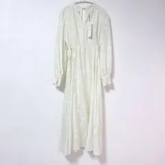 ✨新品タグ付き✨COCODEAL エンブロイダリーフレアワンピース アイボリー