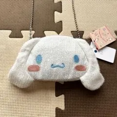 a.v.v シナモロールキラキラポシェット　サンリオ