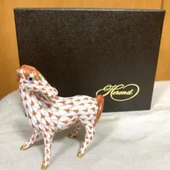 1級品・美品ロイヤルクラウンダービー【十二支ホース・座馬】ペーパー