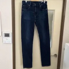 ダークブルーストレートデニムパンツ