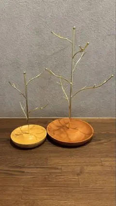 木製ベースのツリー型ディスプレイ2個セット完売品