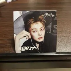 StrayKids スキズ アイエン ステッカー 大阪 なんば RUN iT