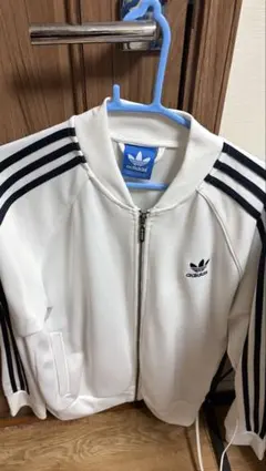 adidasトラックジャケット