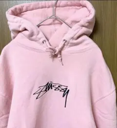 ピンク パーカー