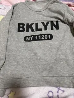 イング　グレー スウェット