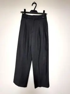 タックワイドパンツ　グレー　チェック柄　ユニクロ　　美品