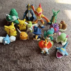 ポケモンフィギュア　16体のサムネイル