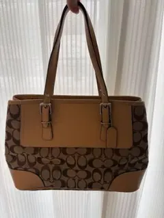 Coach ロゴ柄トートバッグ