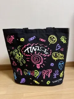 最終価格！35555円→15000円！TWICE Candypopトートバッグ 最終価格！TWICE チェヨン 缶バッチ CANDYPOPトートバッグ 痛