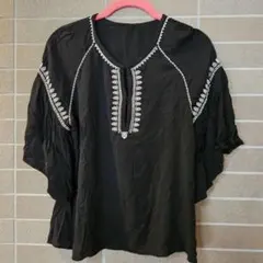 刺繍入り 五分袖 ブラウス ブラックのサムネイル