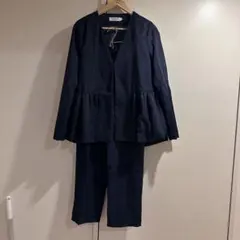 【未使用】スーツ　セットアップ　ネイビー　ペプラム　セレモニー