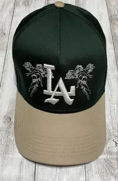 SWORN TO US LAロゴキャップ