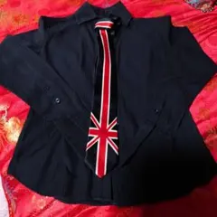 シャツ＆ネクタイのサムネイル
