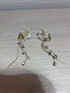 フラワー　イヤリング￼