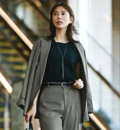 【23区】リネンレーヨンストレッチ ダブル ジャケットのサムネイル