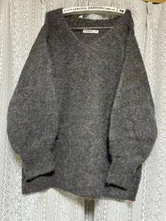 シューラルー Vネックニット フリーサイズ