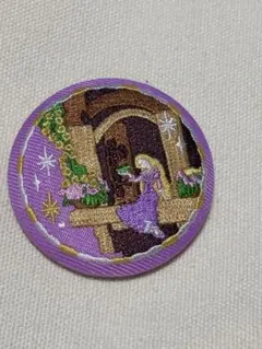 ディズニー刺繍缶バッジ