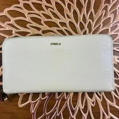 FURLA 長財布　ベージュ