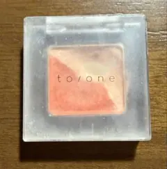 to/one トーンペタル アイシャドウ 02