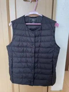 ユニクロ　ウルトラライトダウンベスト 人気のブラック　Ｌサイズ