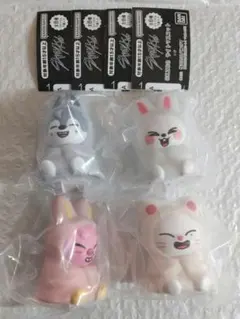 SKZOO ライトマスコット ガチャ ウルフチャン リービット トゥエッキ ジニ