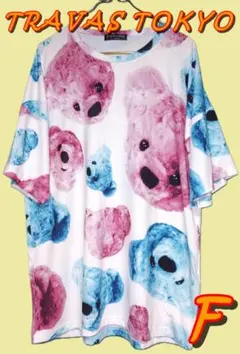 【ユニセックス】TRAVAS TOKYO くま 総柄 BIG Tシャツ Fサイズのサムネイル